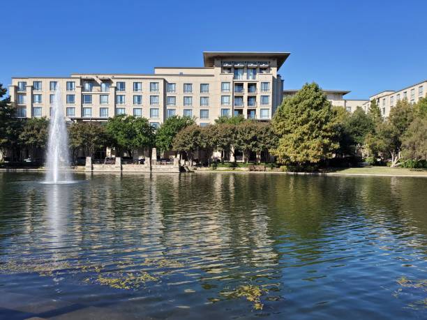 Shops at Legacy Lake and Fountain Beautiful clear Fall day in Plano Texas Plano Texas home stock pictures, royalty-free photos & images