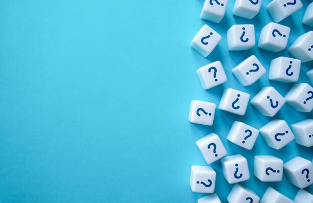 Scattered question marks blocks and copy space. Find an answer to a problem. Reasoning and thinking. Get all your questions answered. Self-education and self-analysis. Curiosity and exploration. question stock pictures, royalty-free photos & images