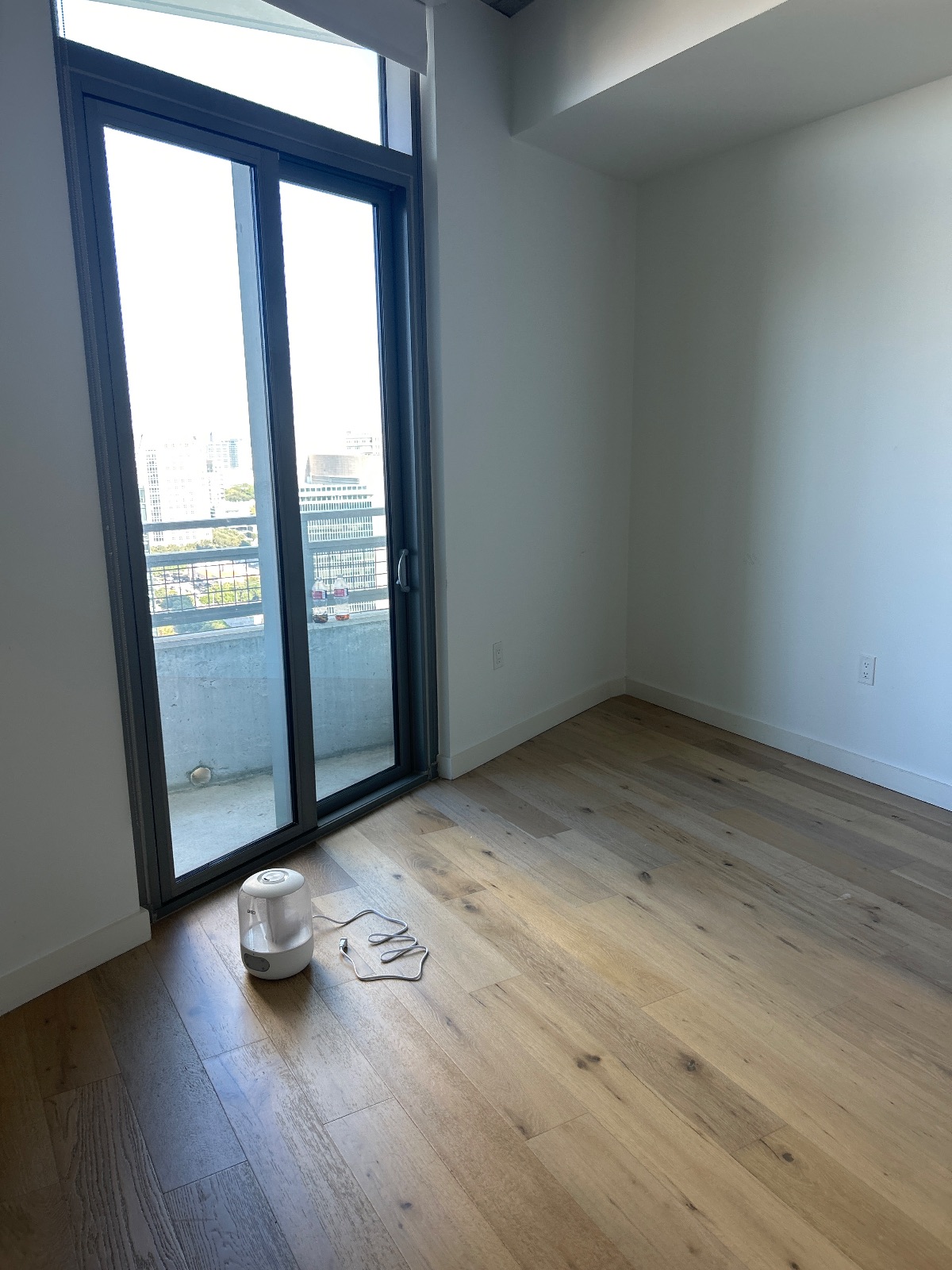 Moving Company Guys crew on an apartment move in Dallas, TX 75201